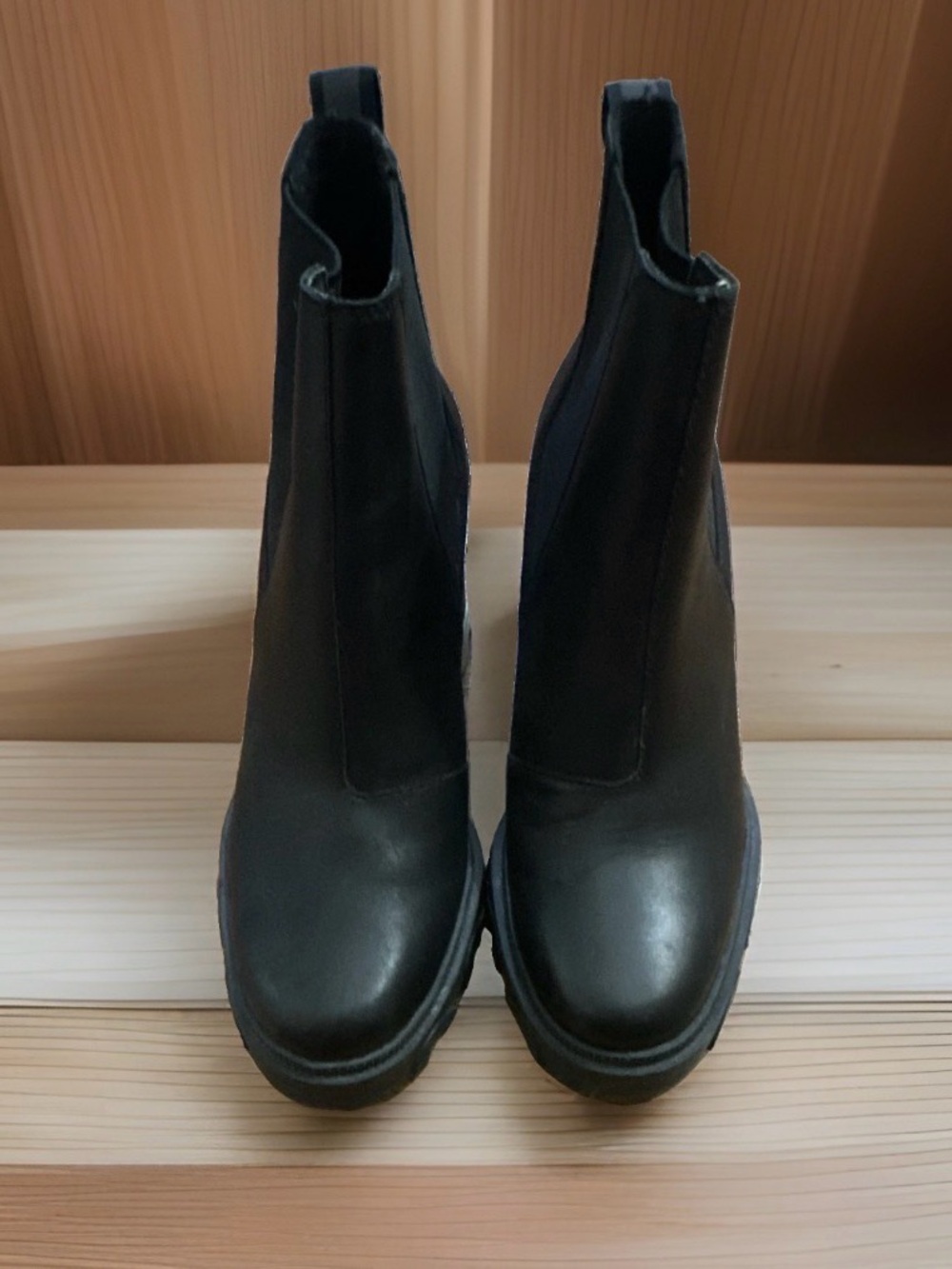 Sorel Women's Black Chelsea Boot Chunky Block Heel Sz 9